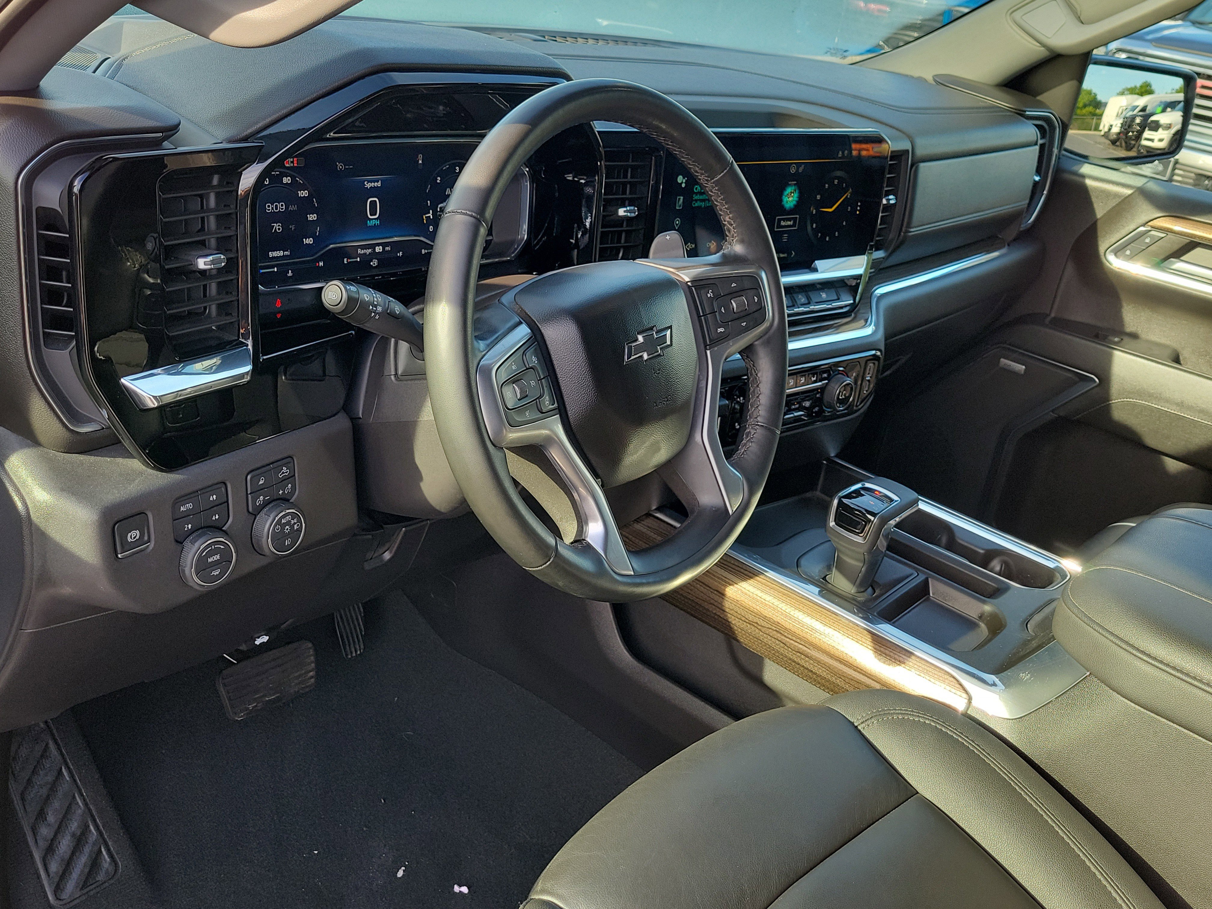 Used 2024 Chevrolet Silverado 1500 LT Trail Boss w/ LT Trail Boss Premium Package image 19
