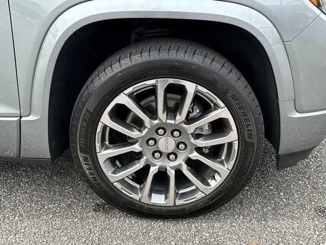 Used 2023 GMC Acadia Denali w/ Denali Technology Package image 12