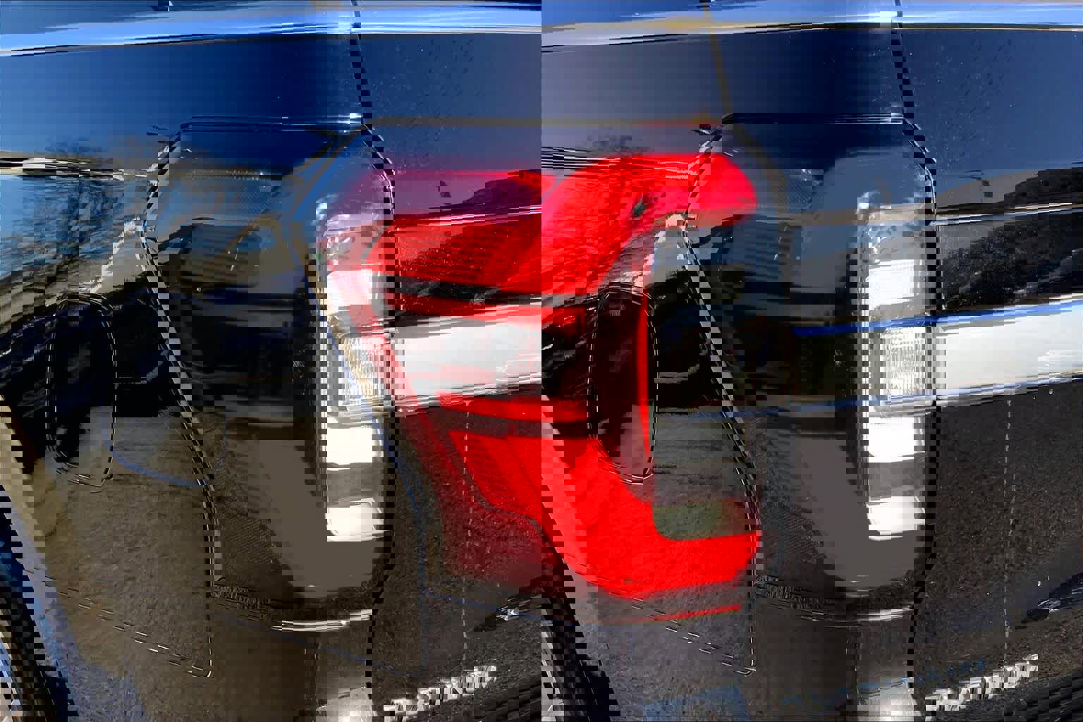 Certified 2023 Ford Expedition Max Platinum image 25