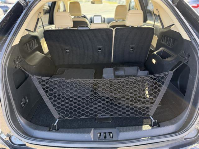 Certified 2022 Ford Edge SEL w/ Convenience Package AWD/4WD image 9