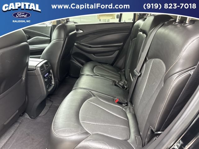 Used 2017 Buick Envision Premium w/ Driver Confidence Package AWD/4WD image 18