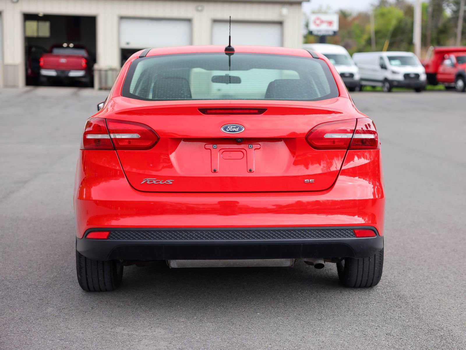 Certified 2017 Ford Focus SE FWD image 6