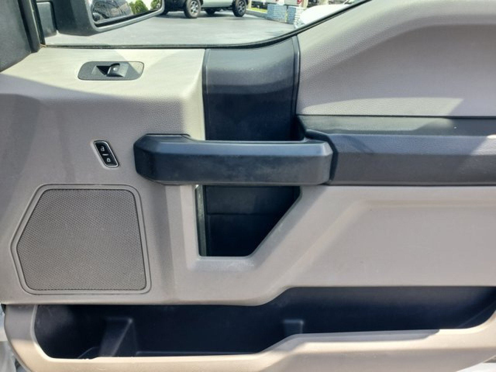Certified 2018 Ford F150 XL w/ Equipment Group 101A Mid AWD/4WD image 35
