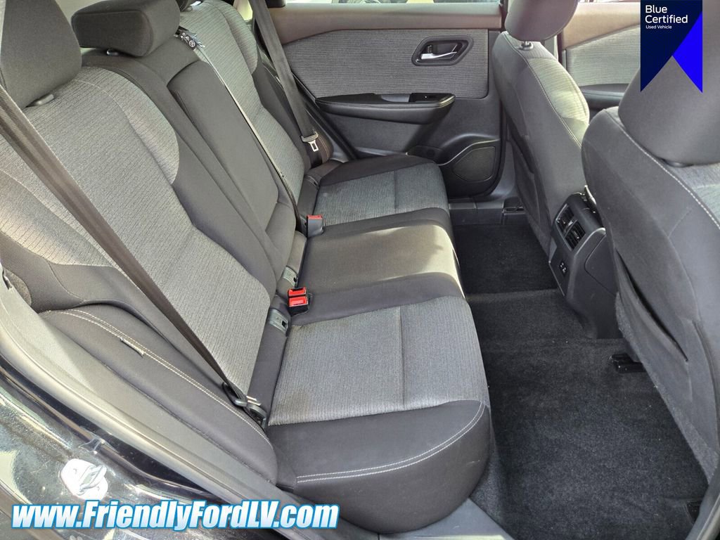 Used 2022 Nissan Rogue SV image 14