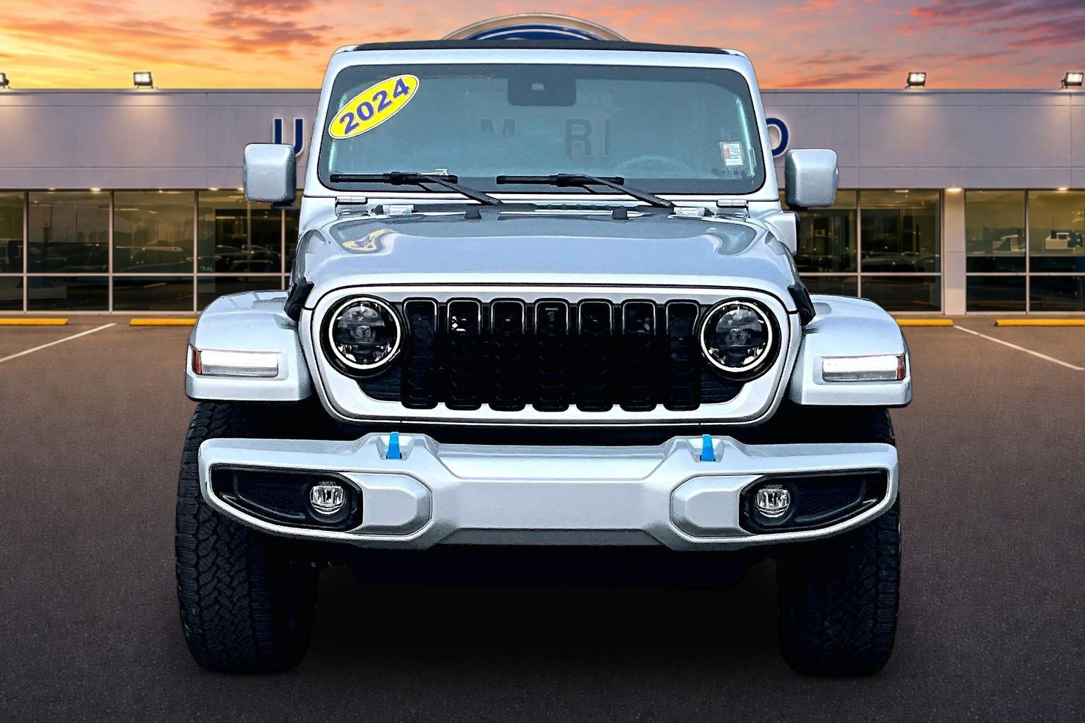 Used 2024 Jeep Wrangler High Altitude AWD/4WD image 3