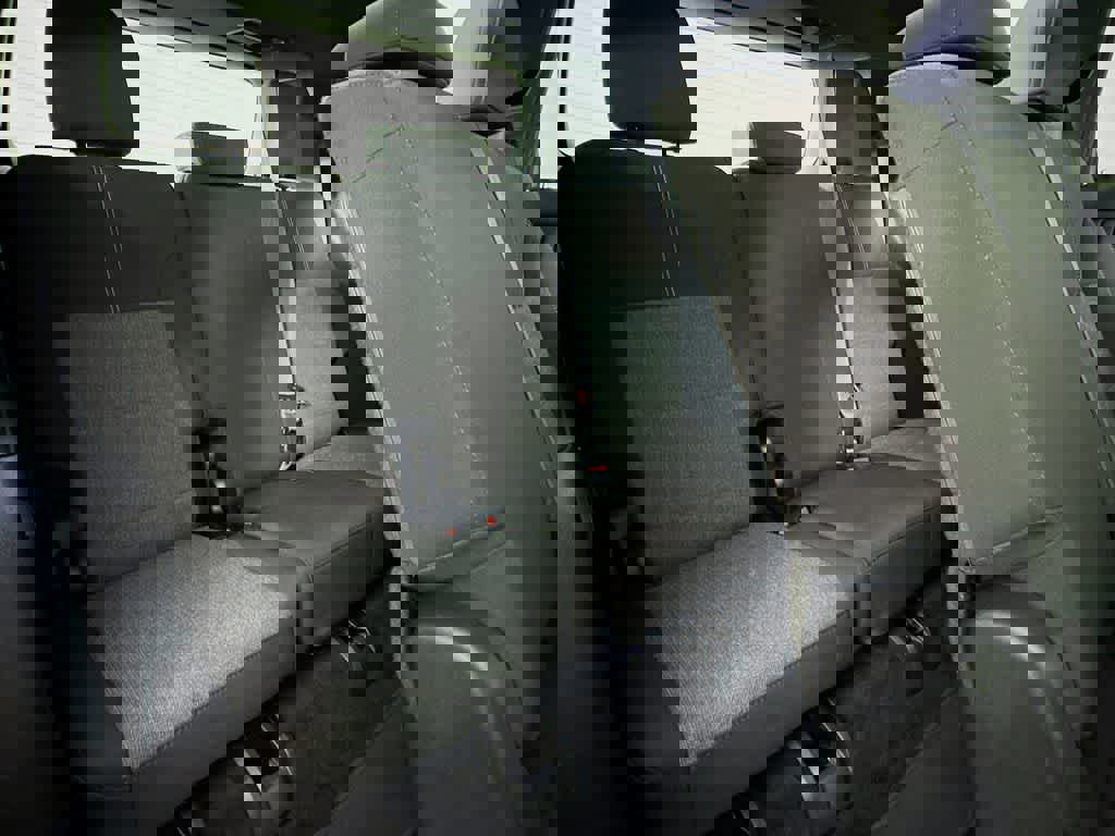 Used 2025 GMC Acadia Elevation image 33