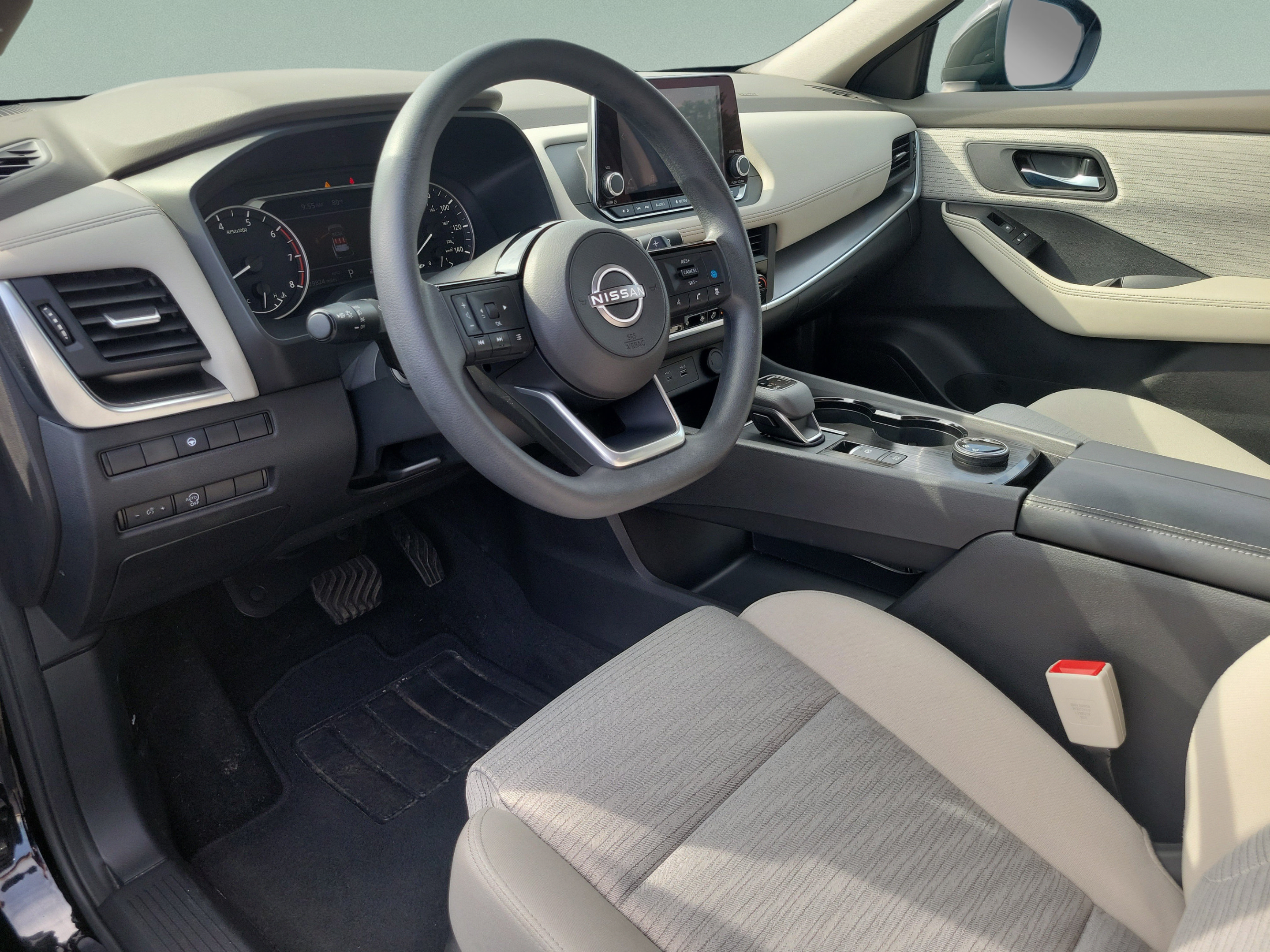 Used 2023 Nissan Rogue SV AWD/4WD image 15