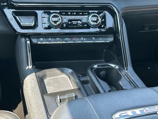 Used 2024 GMC Sierra 2500 AT4 w/ AT4 Preferred Package AWD/4WD image 18