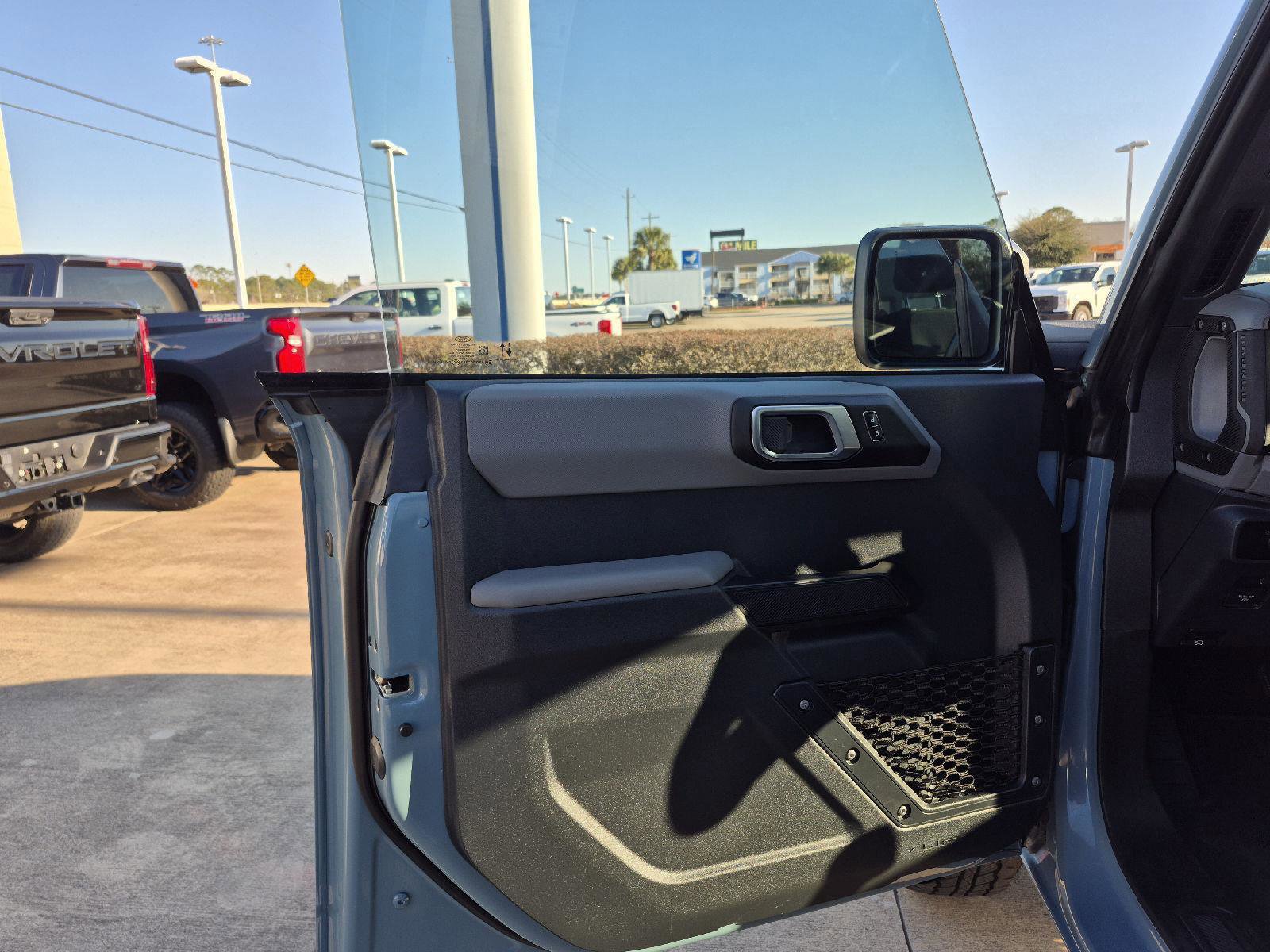 Certified 2023 Ford Bronco Big Bend image 9