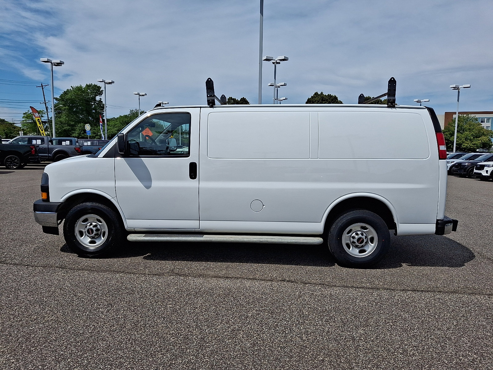 Used 2022 GMC Savana 2500 w/ Driver Convenience Package RWD image 6