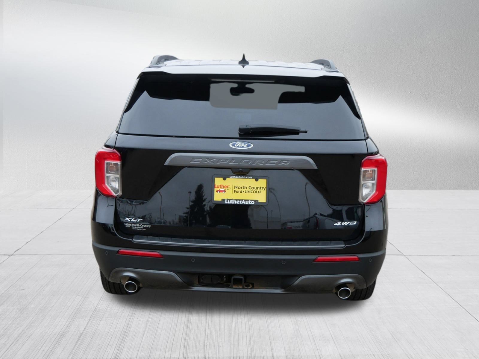 Certified 2024 Ford Explorer XLT w/ Equipment Group 202A image 6