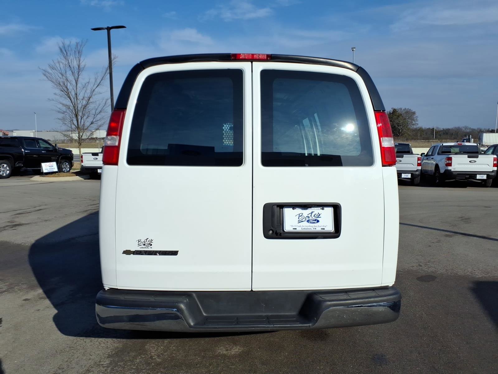 Used 2024 Chevrolet Express 2500 w/ Driver Convenience Package image 4