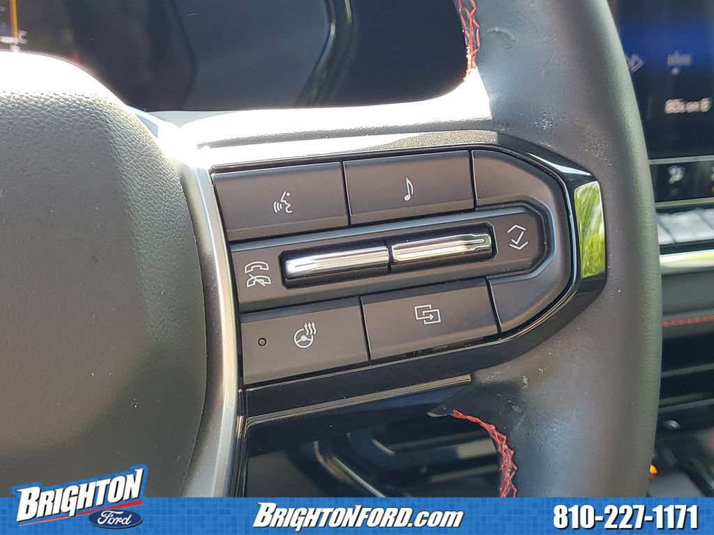 Used 2023 Chevrolet Colorado Z71 w/ Z71 Convenience Package 2 AWD/4WD image 19