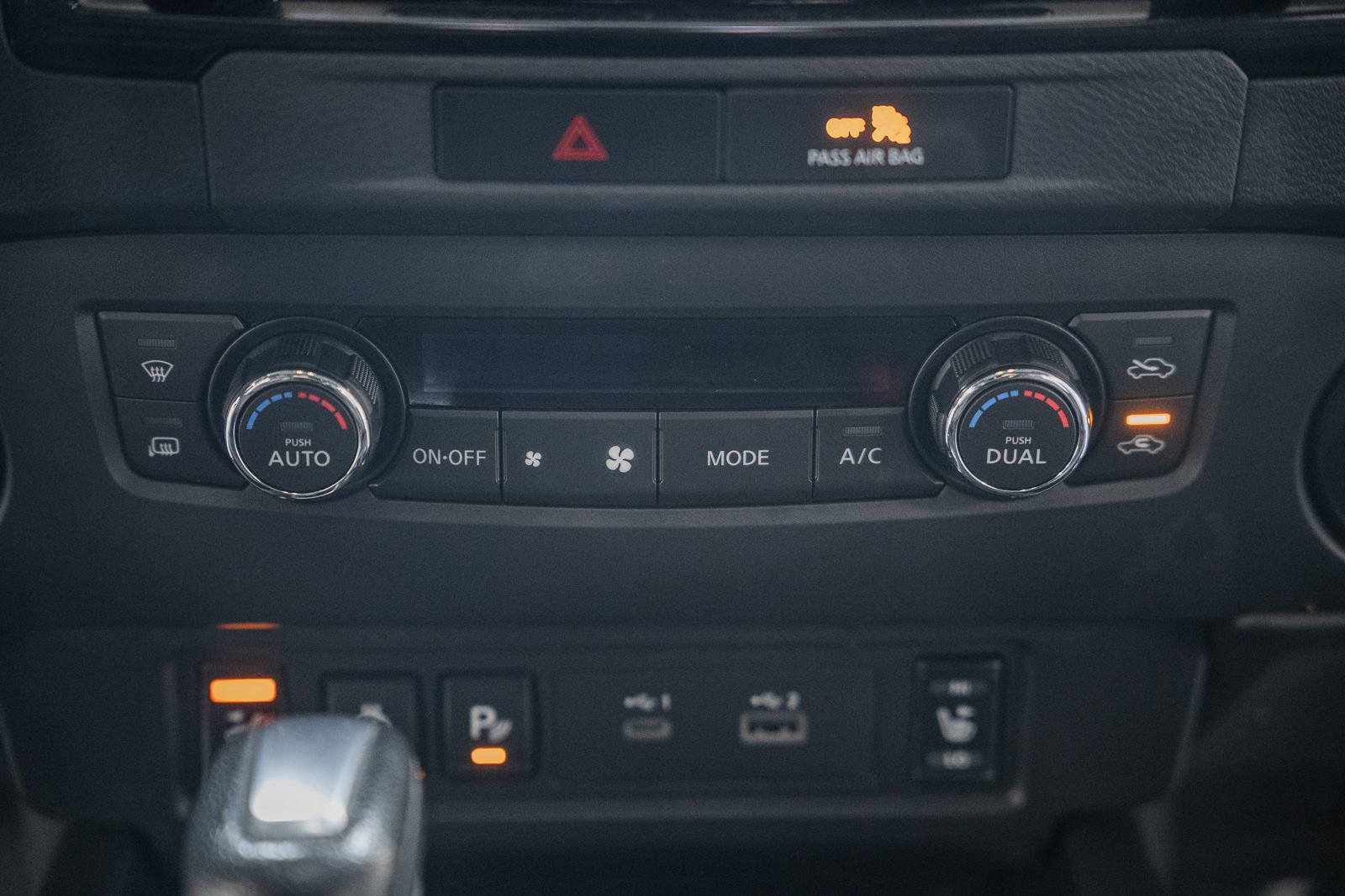 Used 2023 Nissan Frontier SV w/ SV Premium Package image 29