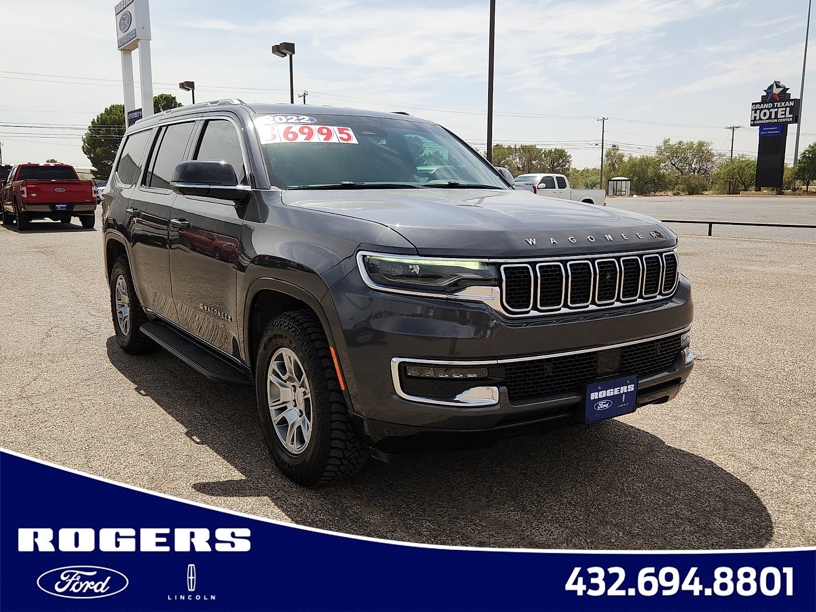 Used 2022 Jeep Wagoneer Series I w/ Convenience Group I AWD/4WD image 1