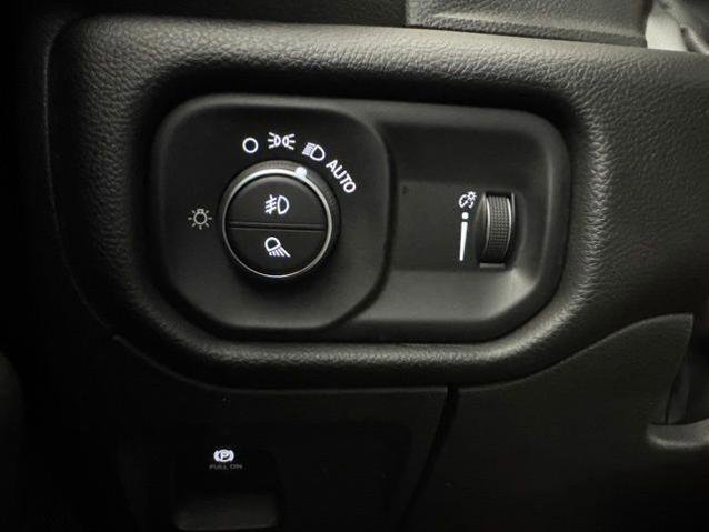 Used 2023 RAM 1500 Big Horn AWD/4WD image 17