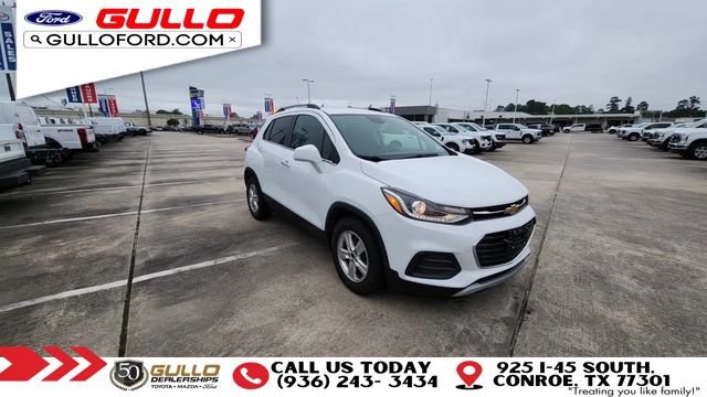 Used 2017 Chevrolet Trax LT w/ LT Convenience Package FWD image 2