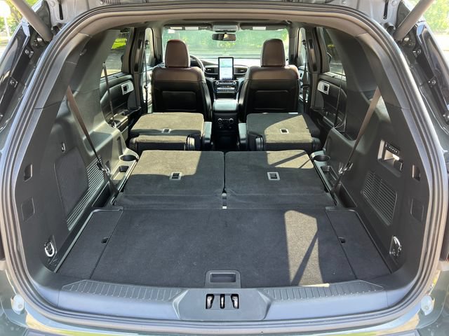 Certified 2023 Ford Explorer Platinum w/ Technology Package AWD/4WD image 30