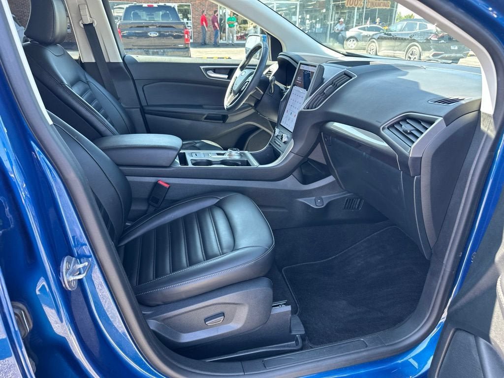 Certified 2024 Ford Edge SEL w/ Convenience Package AWD/4WD image 12