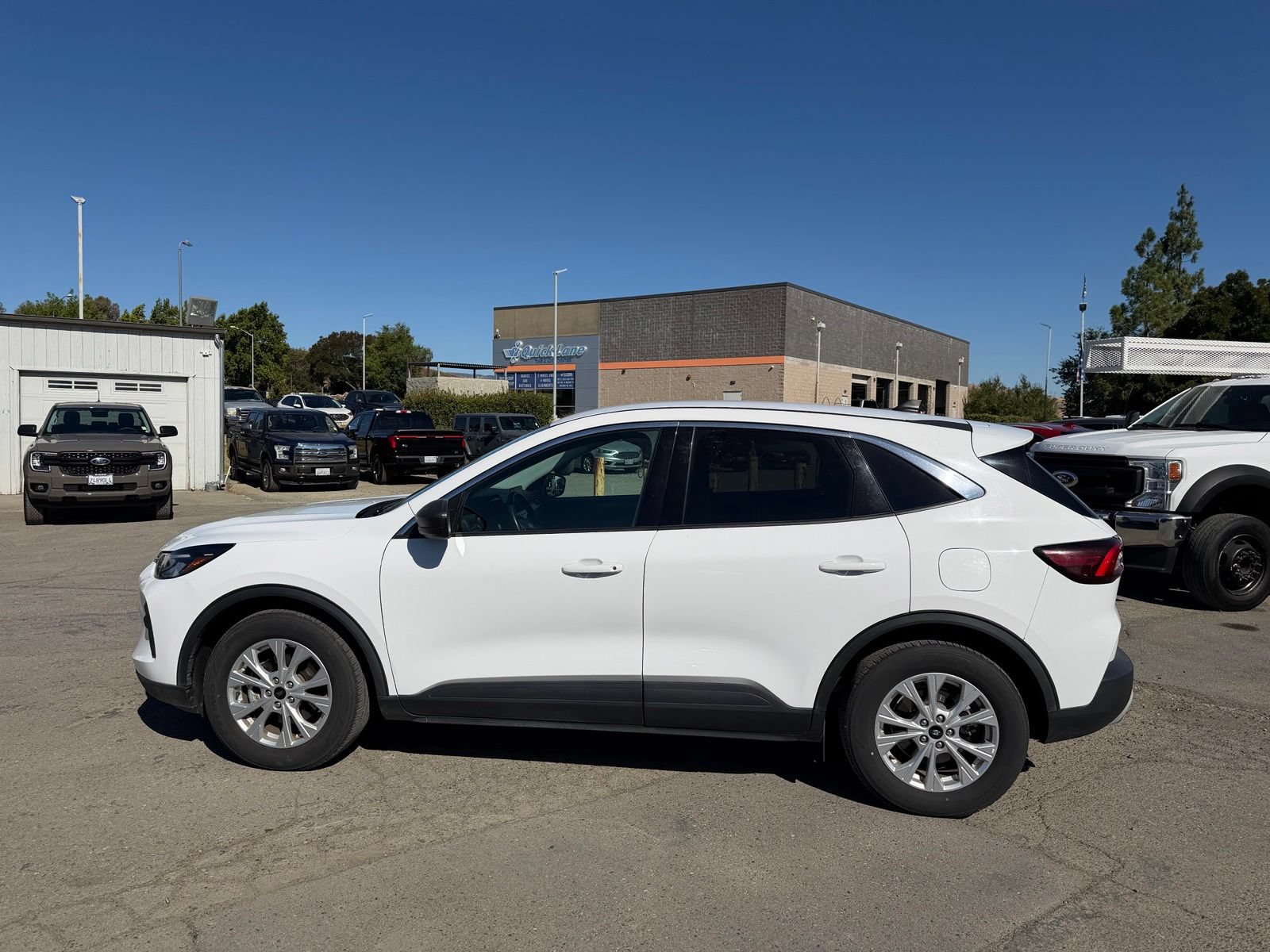 Certified 2024 Ford Escape Active FWD image 2