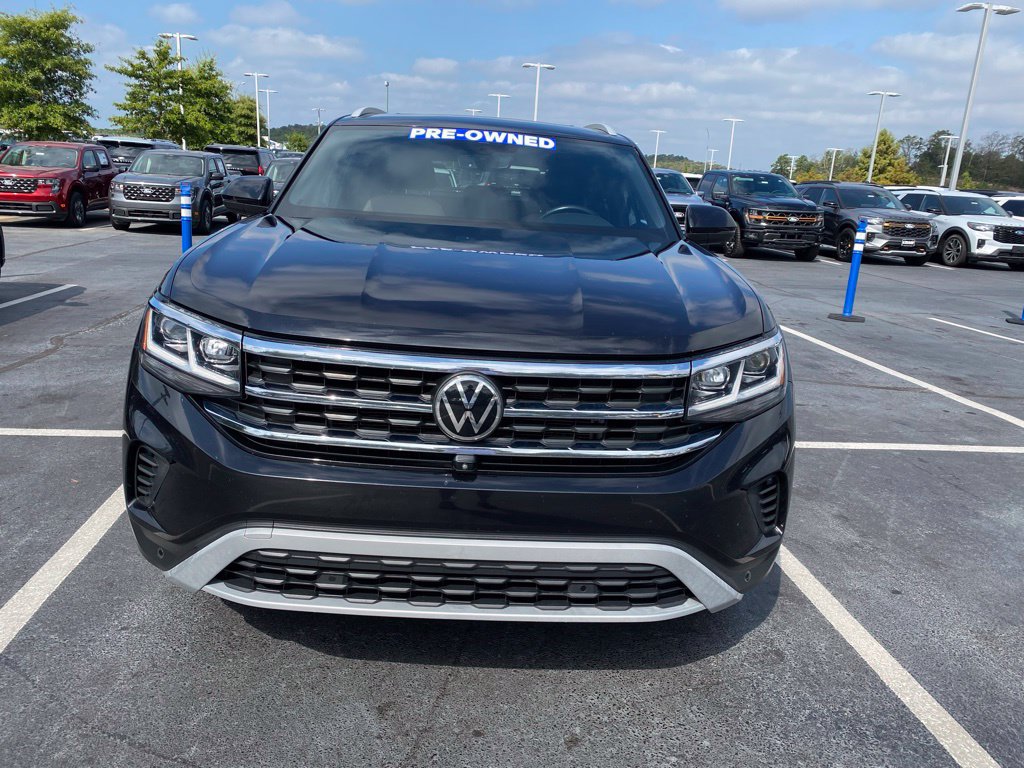 Used 2020 Volkswagen Atlas Cross Sport SEL Premium AWD/4WD image 2