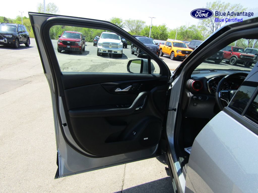 Used 2024 Chevrolet Blazer RS w/ Enhanced Convenience Package AWD/4WD image 27