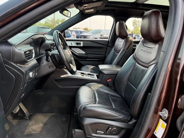 Certified 2020 Ford Explorer Platinum w/ Premium Technology Package AWD/4WD image 13