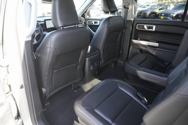 Certified 2023 Ford Explorer XLT w/ Equipment Group 202A image 11