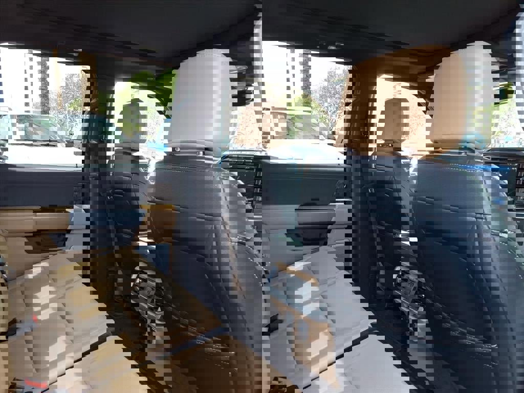 Certified 2022 Ford F150 Lariat w/ Equipment Group 502A High image 13