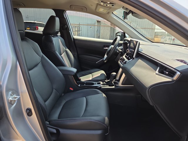 Used 2024 Toyota Corolla Cross XLE FWD image 15