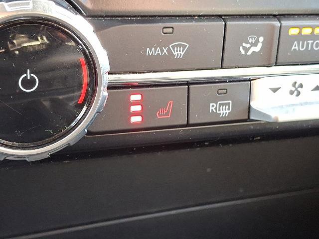 Certified 2022 Ford F150 XLT w/ Equipment Group 302A High image 25