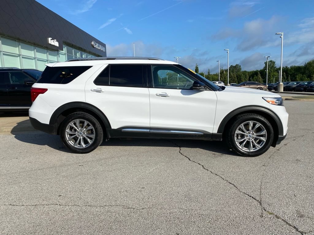 Certified 2023 Ford Explorer Limited w/ Equipment Group 301A RWD image 9