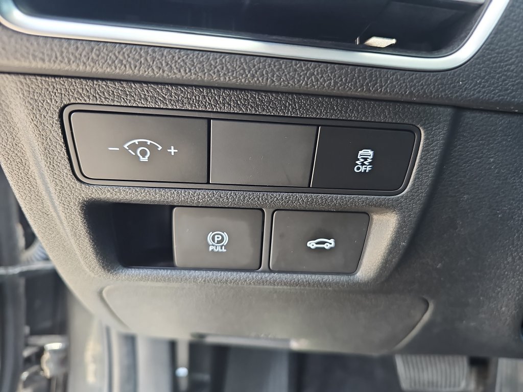 Used 2025 Hyundai Sonata SEL FWD image 23