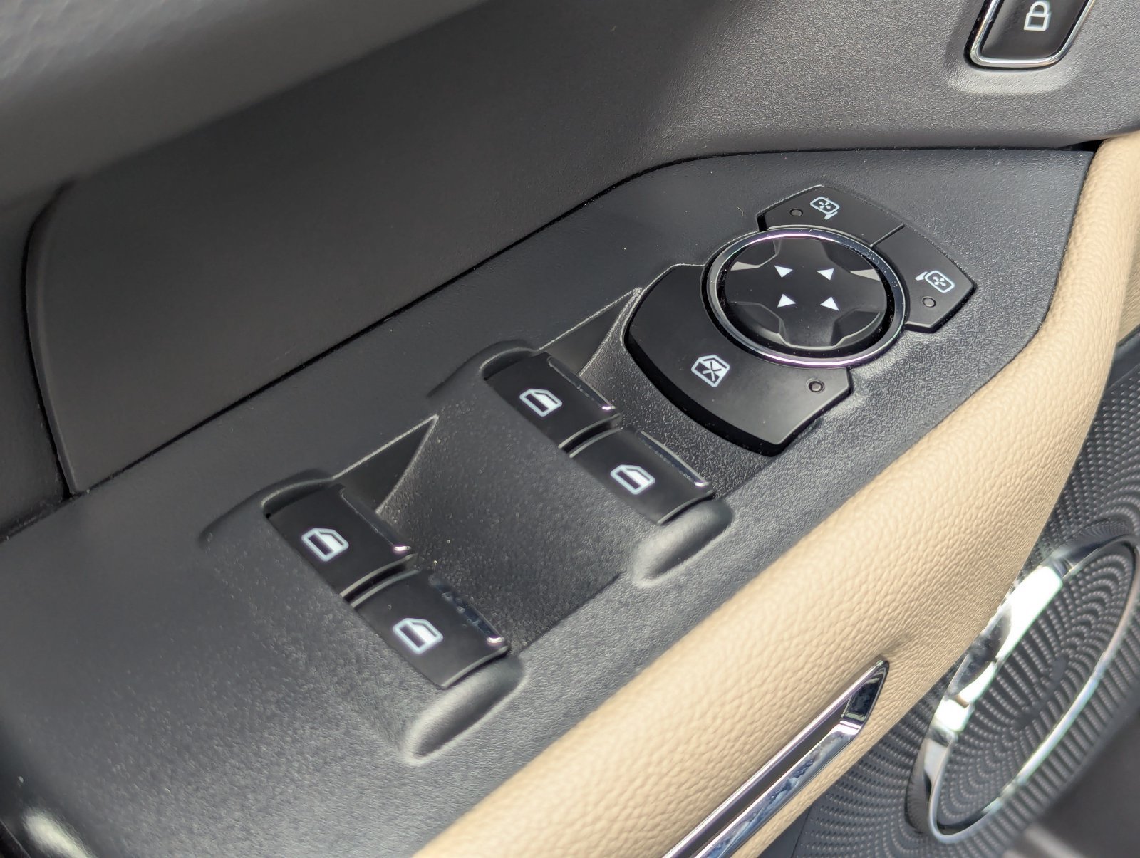Certified 2023 Ford Expedition XLT RWD image 26