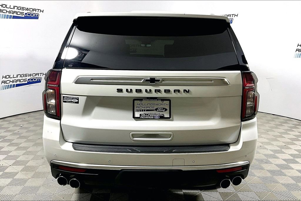 Used 2023 Chevrolet Suburban High Country AWD/4WD image 4