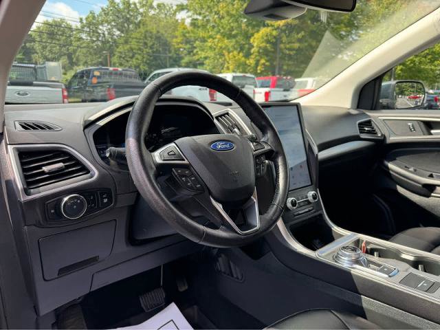 Certified 2024 Ford Edge SEL w/ Convenience Package AWD/4WD image 16