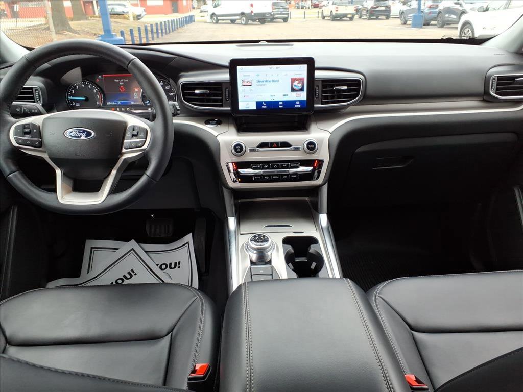 Certified 2023 Ford Explorer XLT w/ Equipment Group 202A image 14