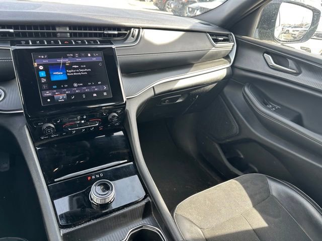Used 2024 Jeep Grand Cherokee L Laredo AWD/4WD image 16