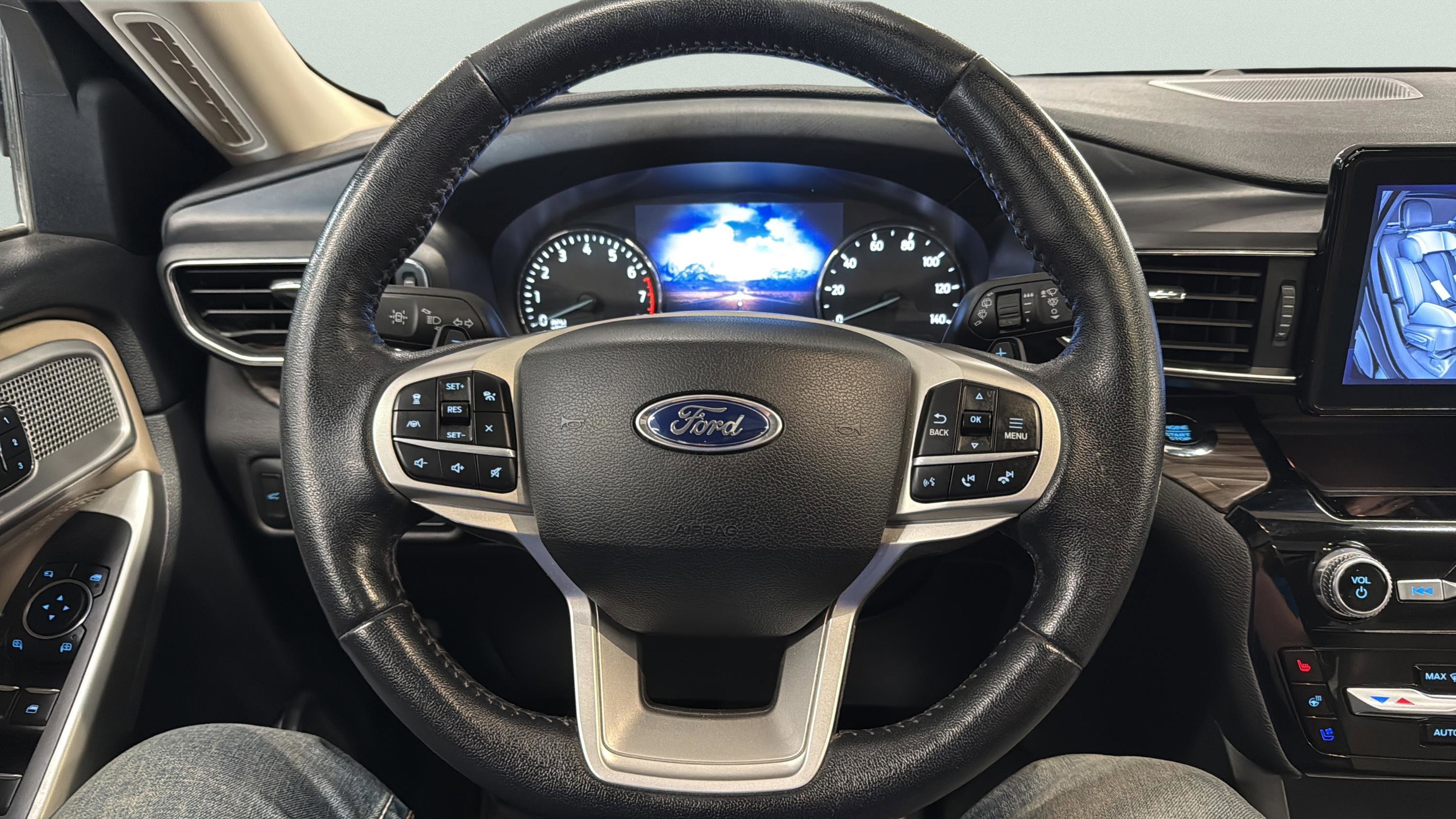 Certified 2021 Ford Explorer Limited w/ Equipment Group 301A AWD/4WD image 20