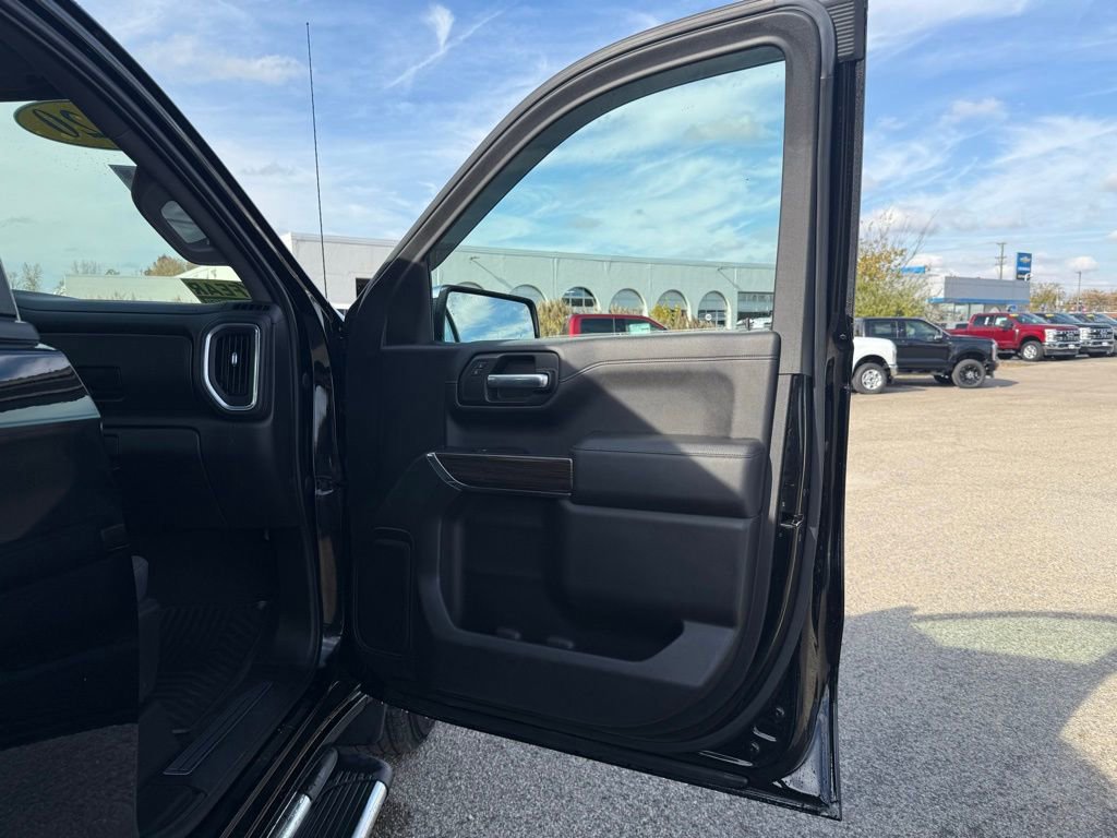 Used 2020 Chevrolet Silverado 1500 LT image 15