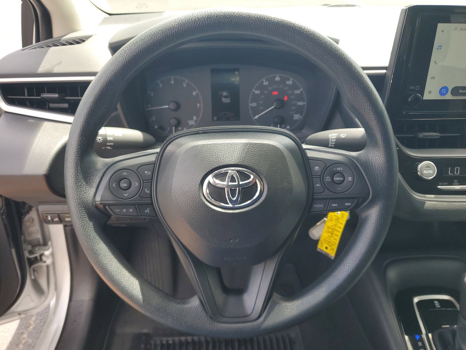 Used 2025 Toyota Corolla LE FWD image 18