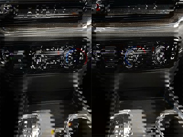 Used 2023 Chevrolet Silverado 1500 LT Trail Boss w/ Convenience Package II image 11