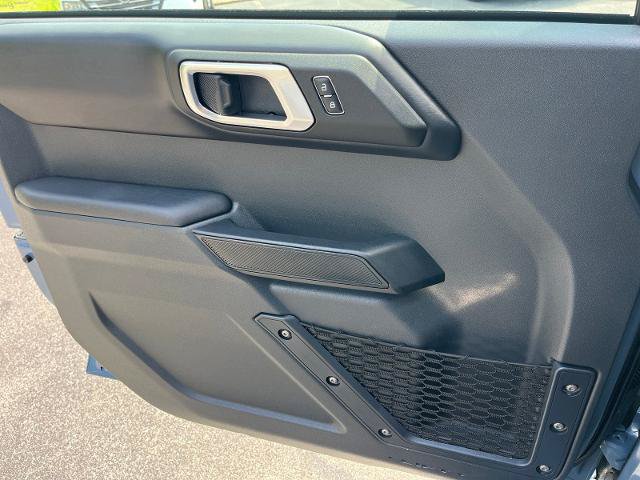 Certified 2025 Ford Bronco Outer Banks AWD/4WD image 13