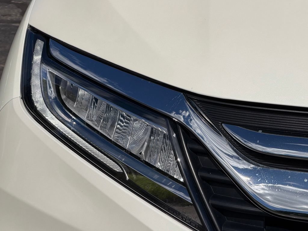 Used 2019 Honda Odyssey Elite image 4