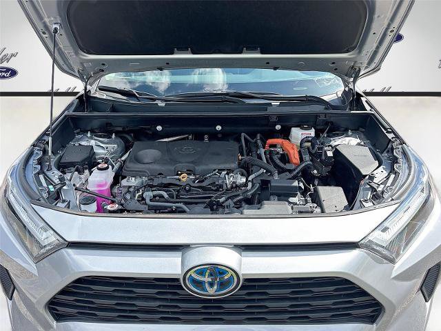 Used 2024 Toyota RAV4 LE AWD/4WD image 31