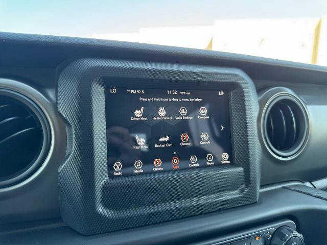 Used 2023 Jeep Gladiator Sport AWD/4WD image 25