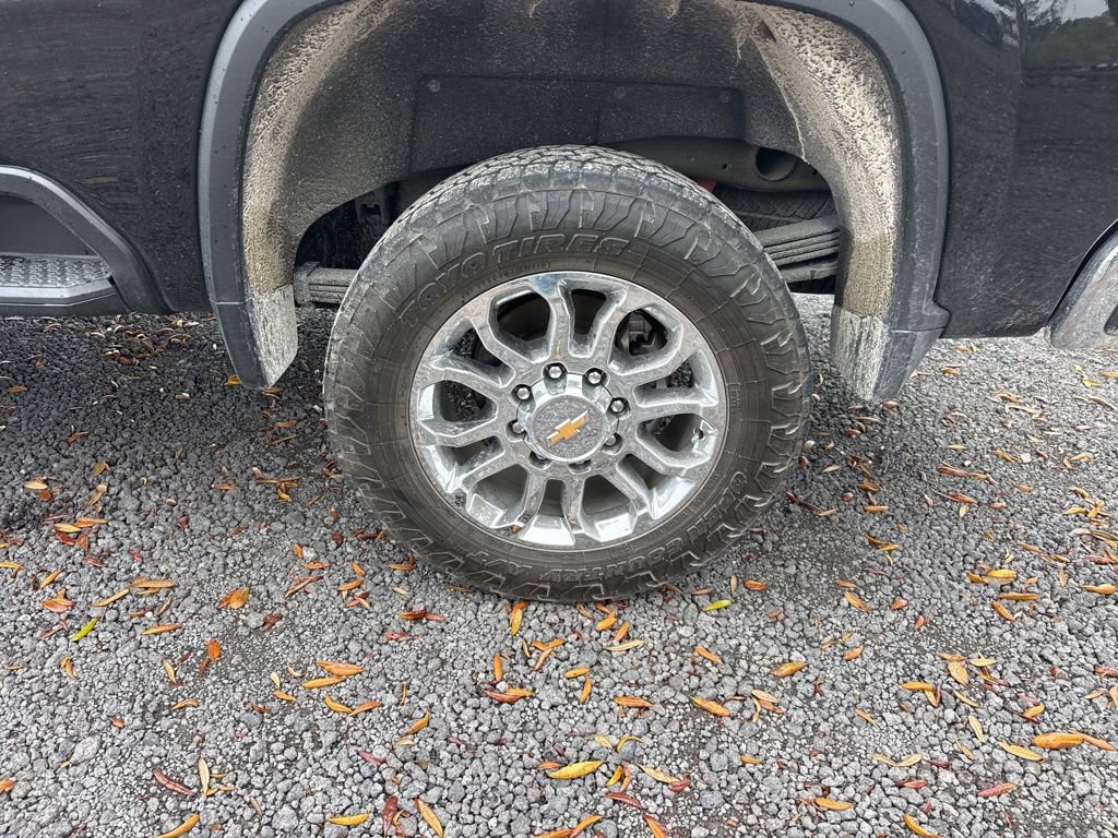 Used 2024 Chevrolet Silverado 2500 LTZ w/ LTZ Plus Package image 13