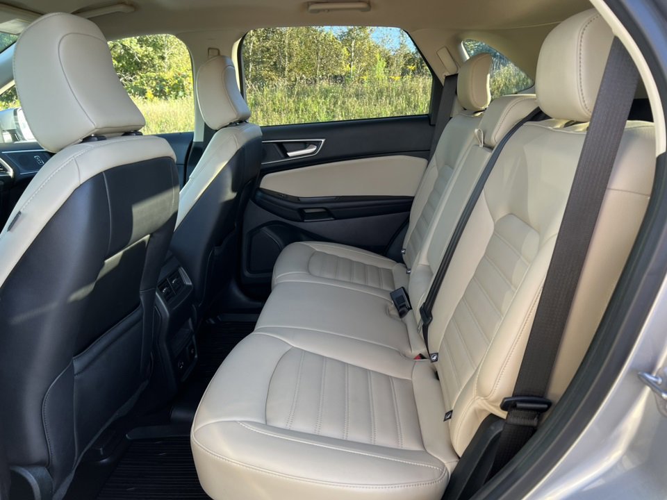 Certified 2022 Ford Edge SEL w/ Convenience Package image 12