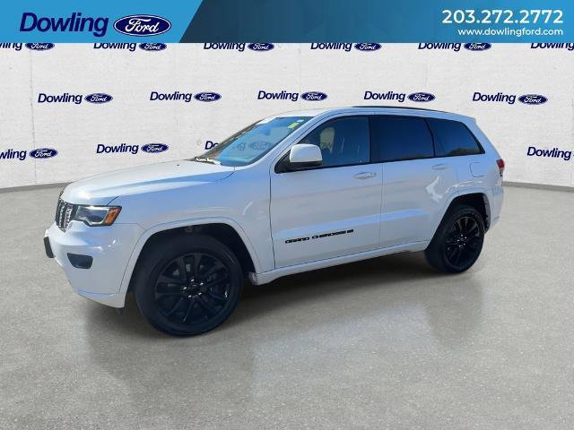 Used 2022 Jeep Grand Cherokee Laredo X image 2