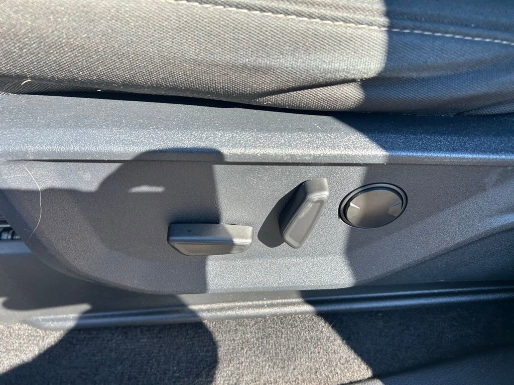 Certified 2023 Ford F150 XLT w/ Equipment Group 302A High image 17